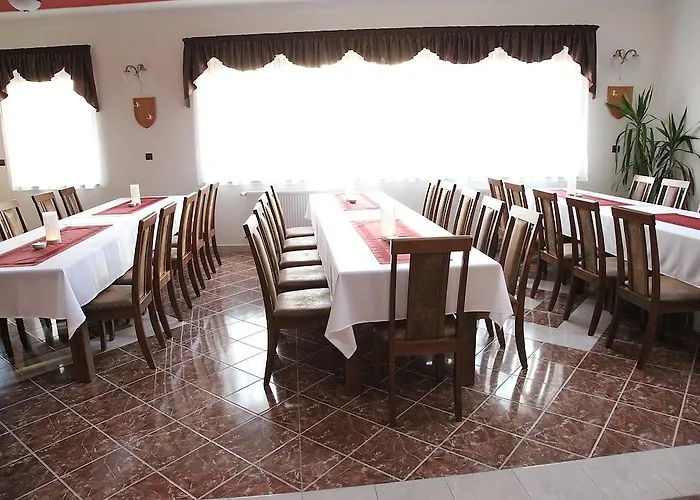 Corvinus فندق 3*